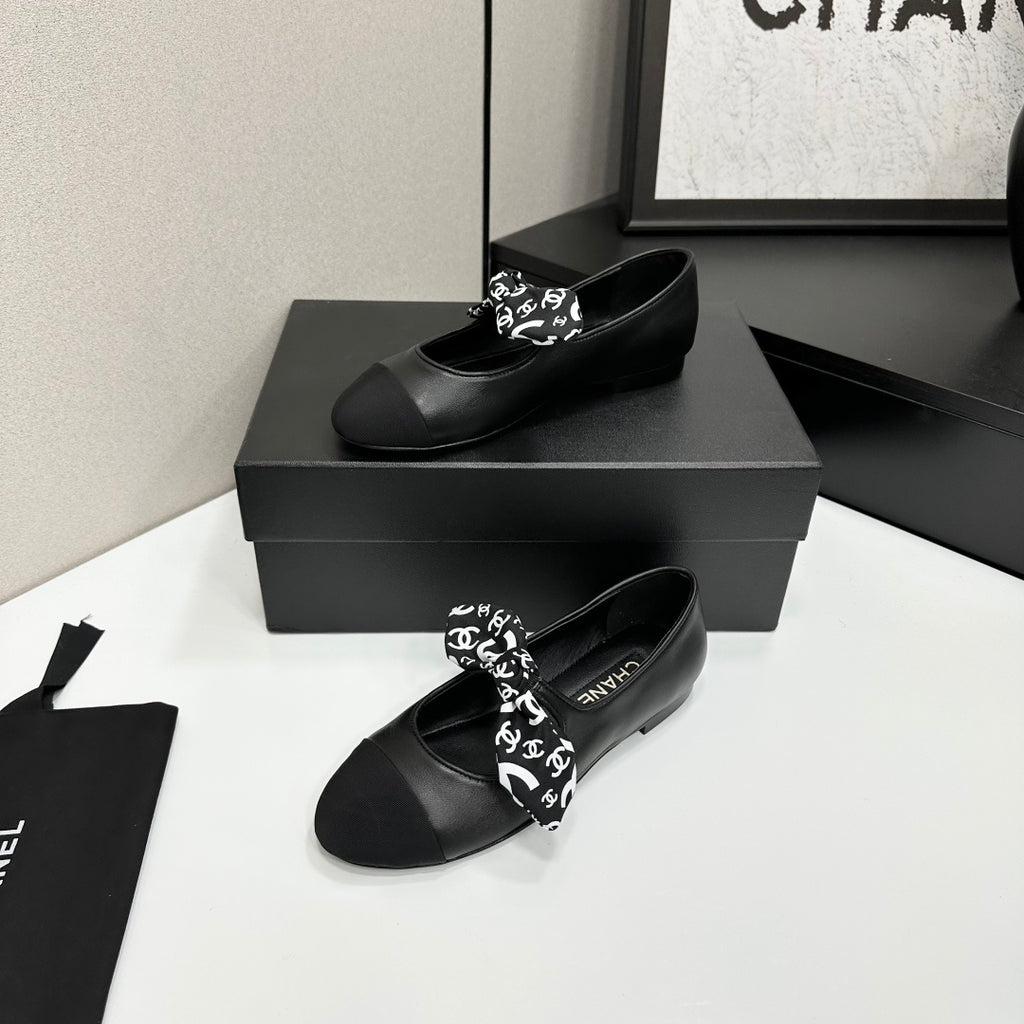 Premium Vintage-Inspired Fur Loafers