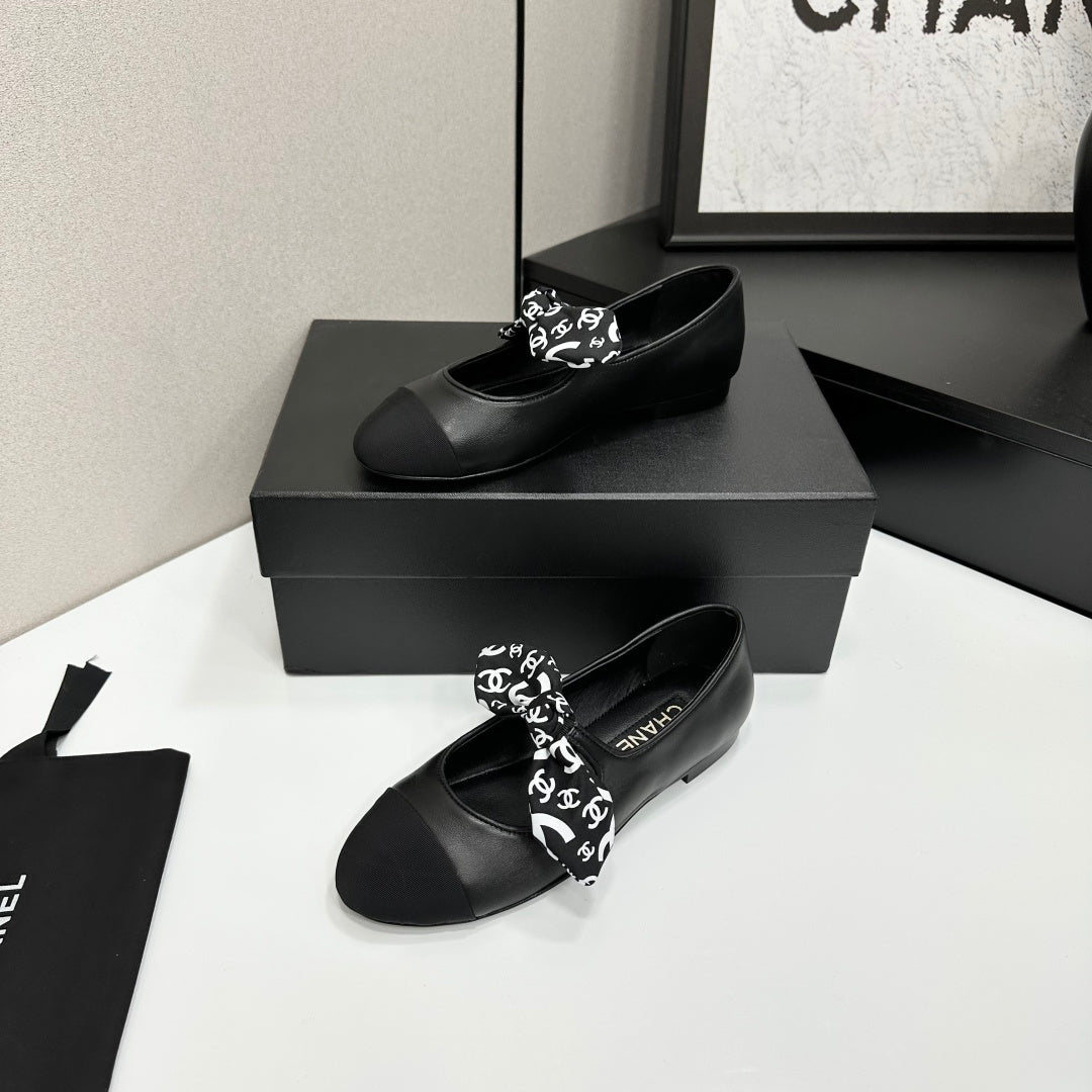 Premium Vintage-Inspired Fur Loafers