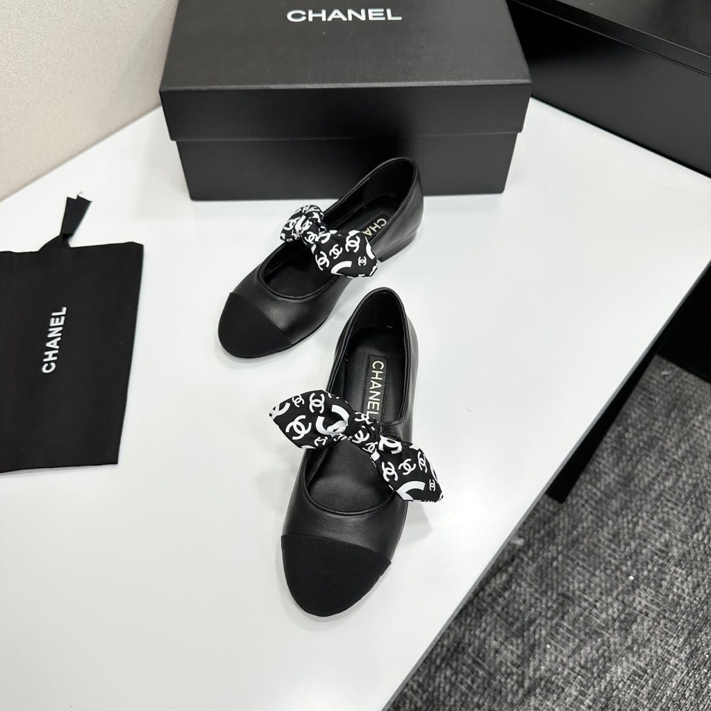 Premium Vintage-Inspired Fur Loafers