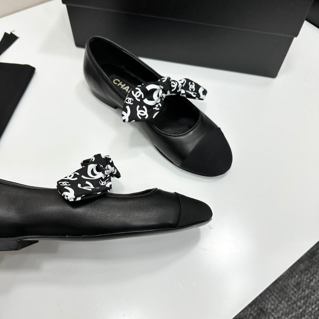 Premium Vintage-Inspired Fur Loafers