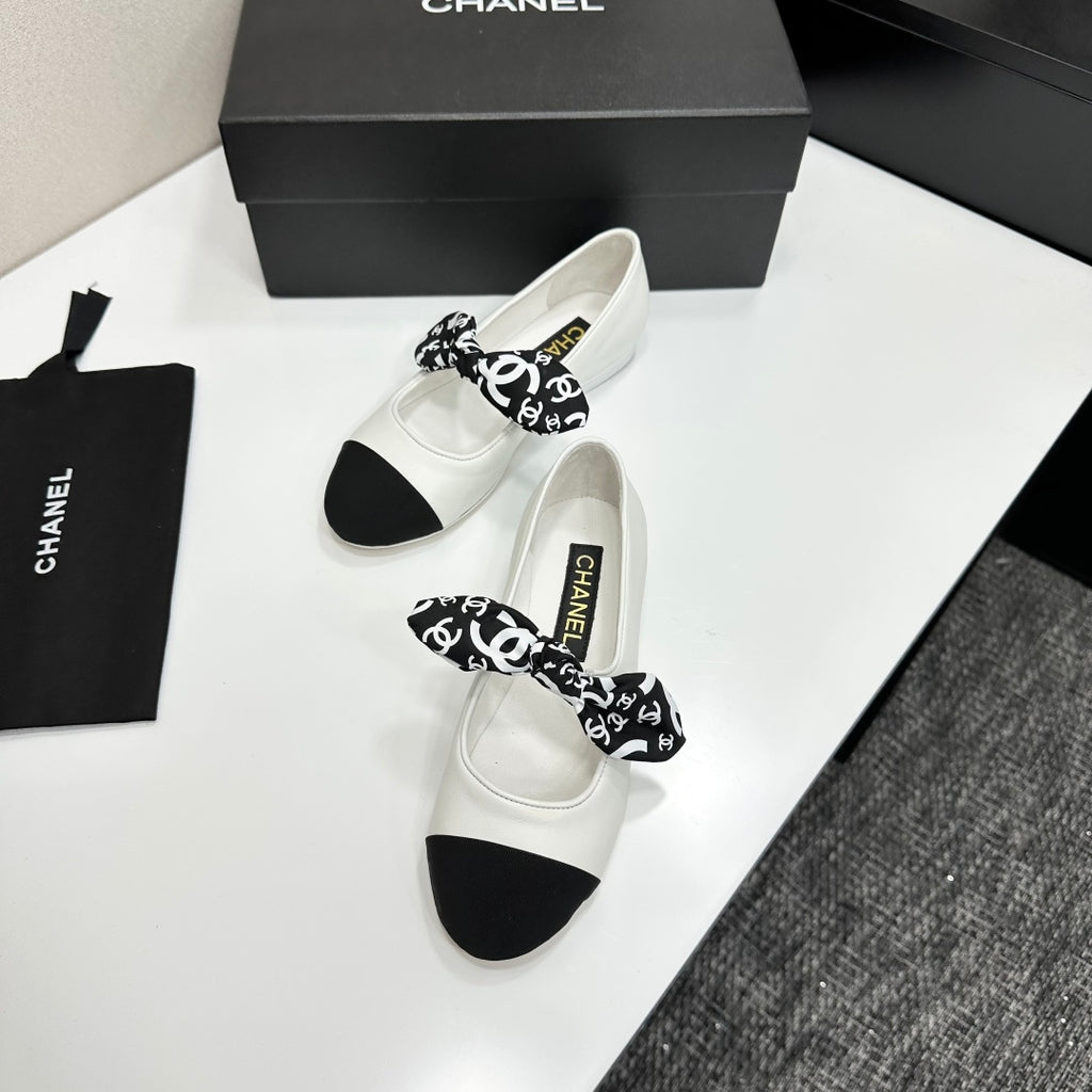 Premium Vintage-Inspired Fur Loafers