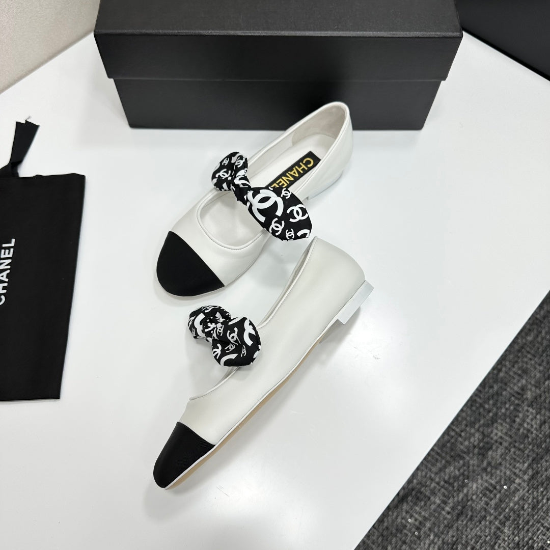 Premium Vintage-Inspired Fur Loafers