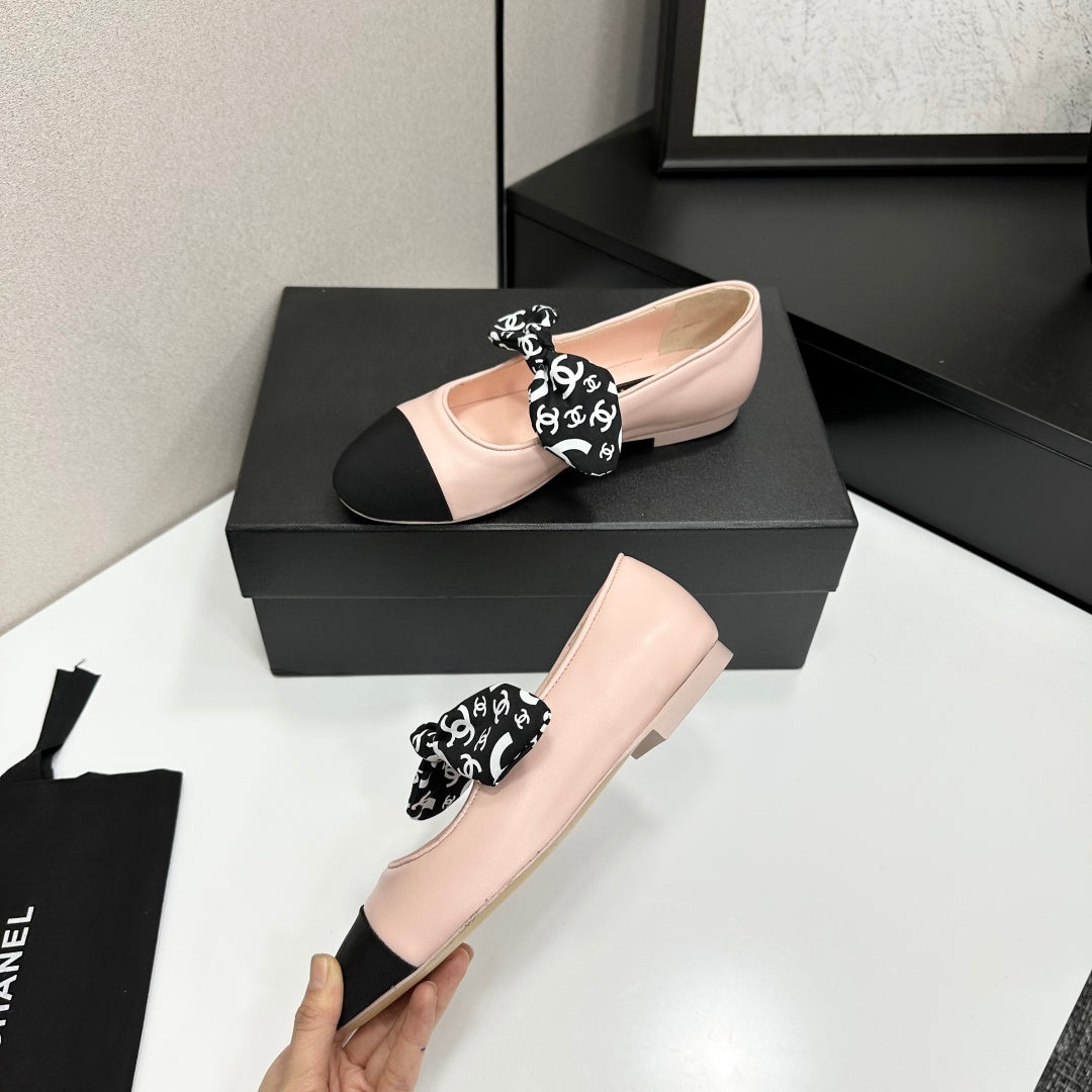 Premium Vintage-Inspired Fur Loafers