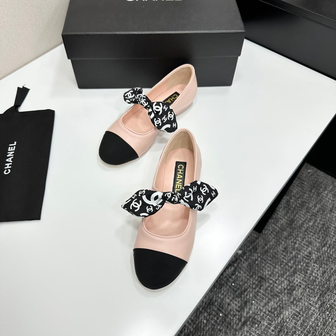 Premium Vintage-Inspired Fur Loafers