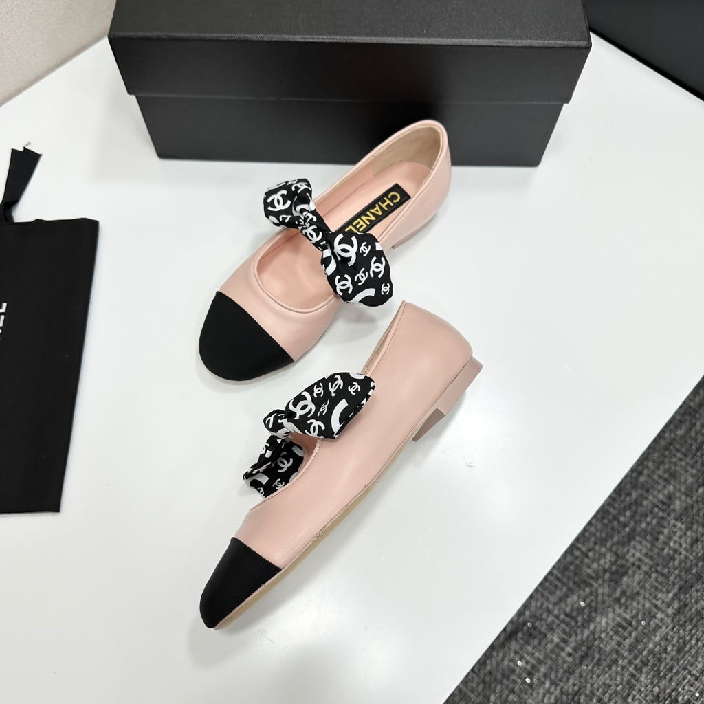 Premium Vintage-Inspired Fur Loafers