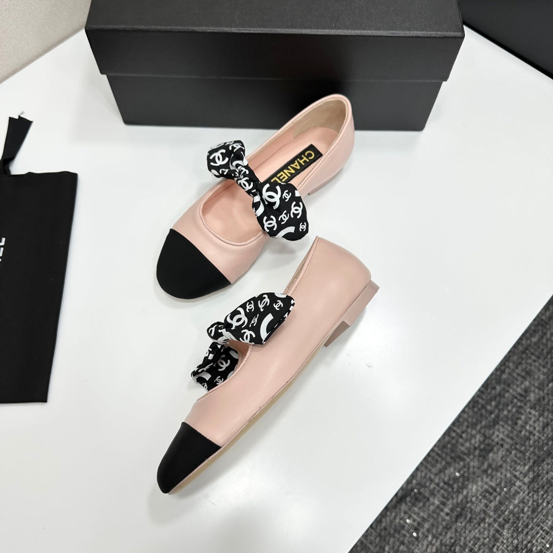 Premium Vintage-Inspired Fur Loafers