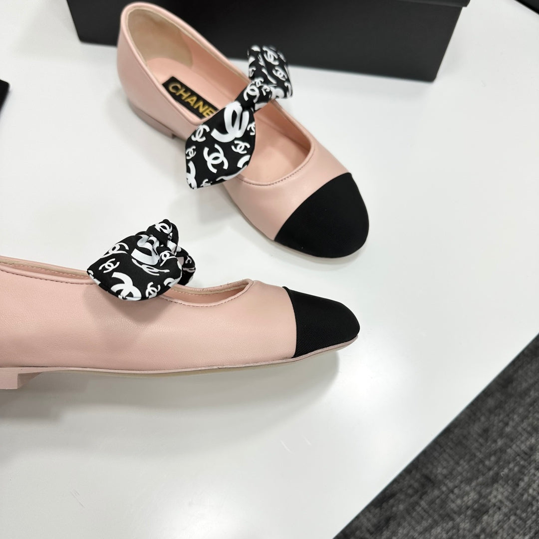 Premium Vintage-Inspired Fur Loafers