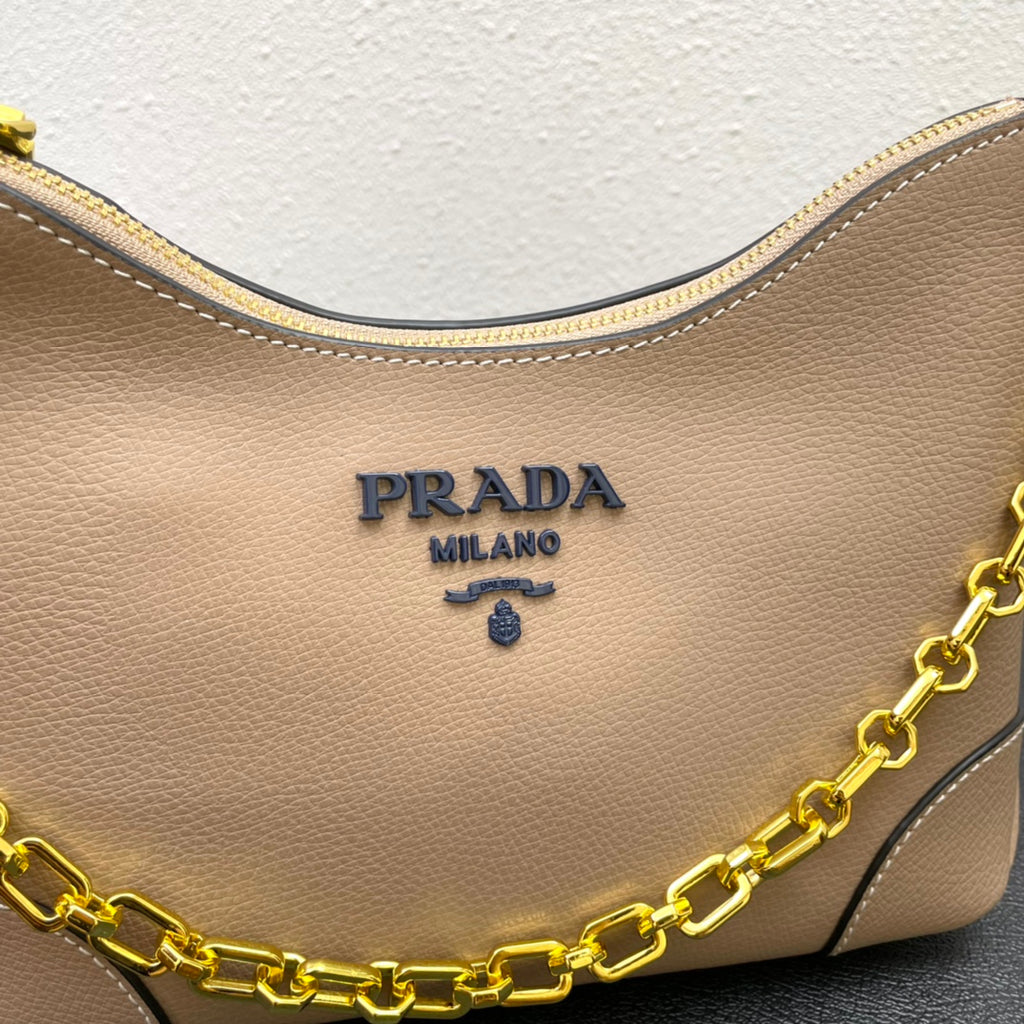 Premium Croissant-Style Shoulder Bag | New Arrival