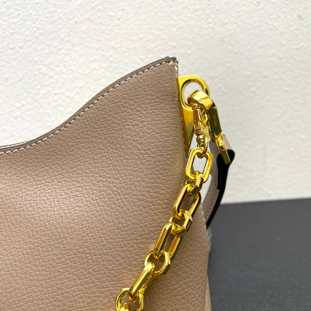 Premium Croissant-Style Shoulder Bag | New Arrival