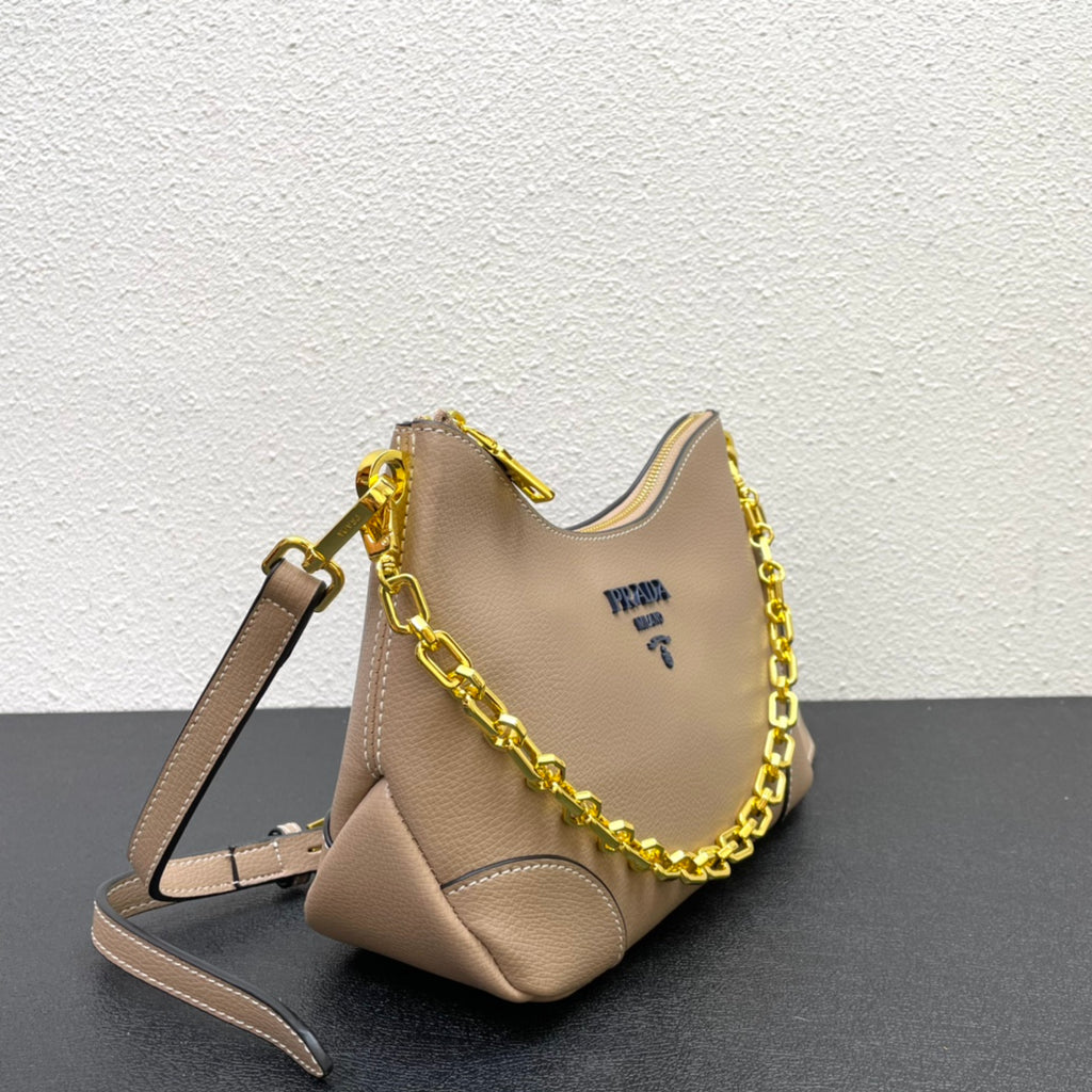 Premium Croissant-Style Shoulder Bag | New Arrival