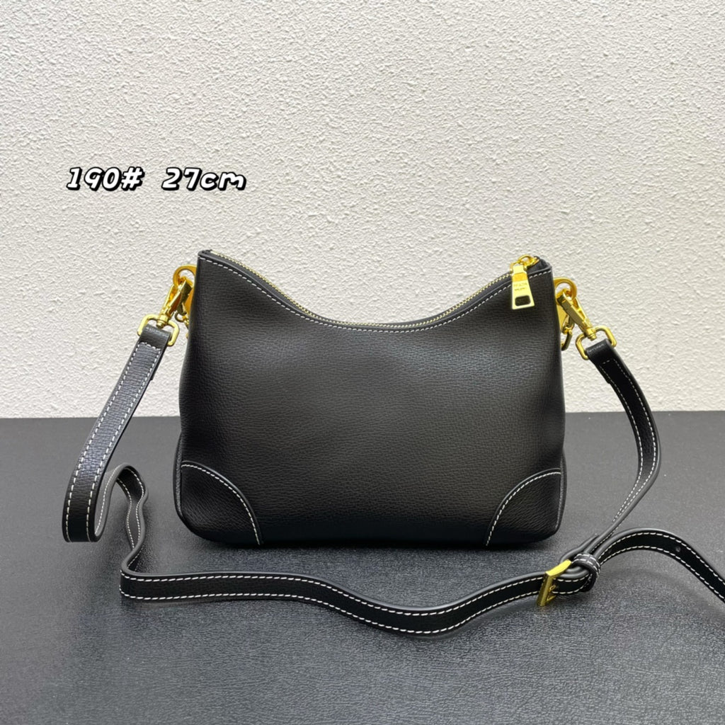 Premium Croissant-Style Shoulder Bag | New Arrival