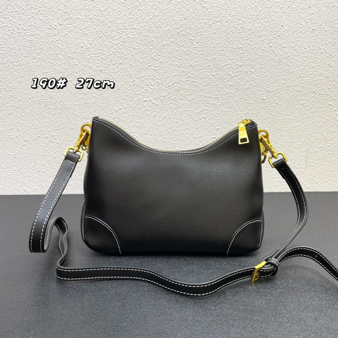 Premium Croissant-Style Shoulder Bag | New Arrival
