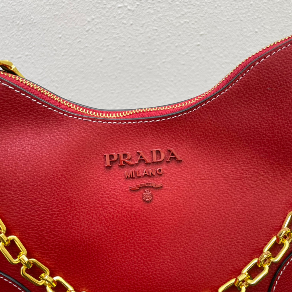Premium Croissant-Style Shoulder Bag | New Arrival
