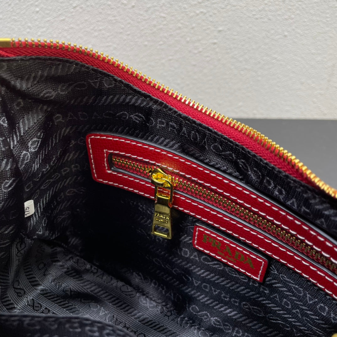Premium Croissant-Style Shoulder Bag | New Arrival