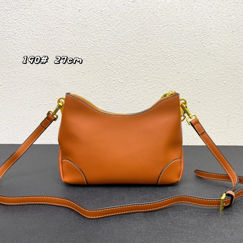 Premium Croissant-Style Shoulder Bag | New Arrival