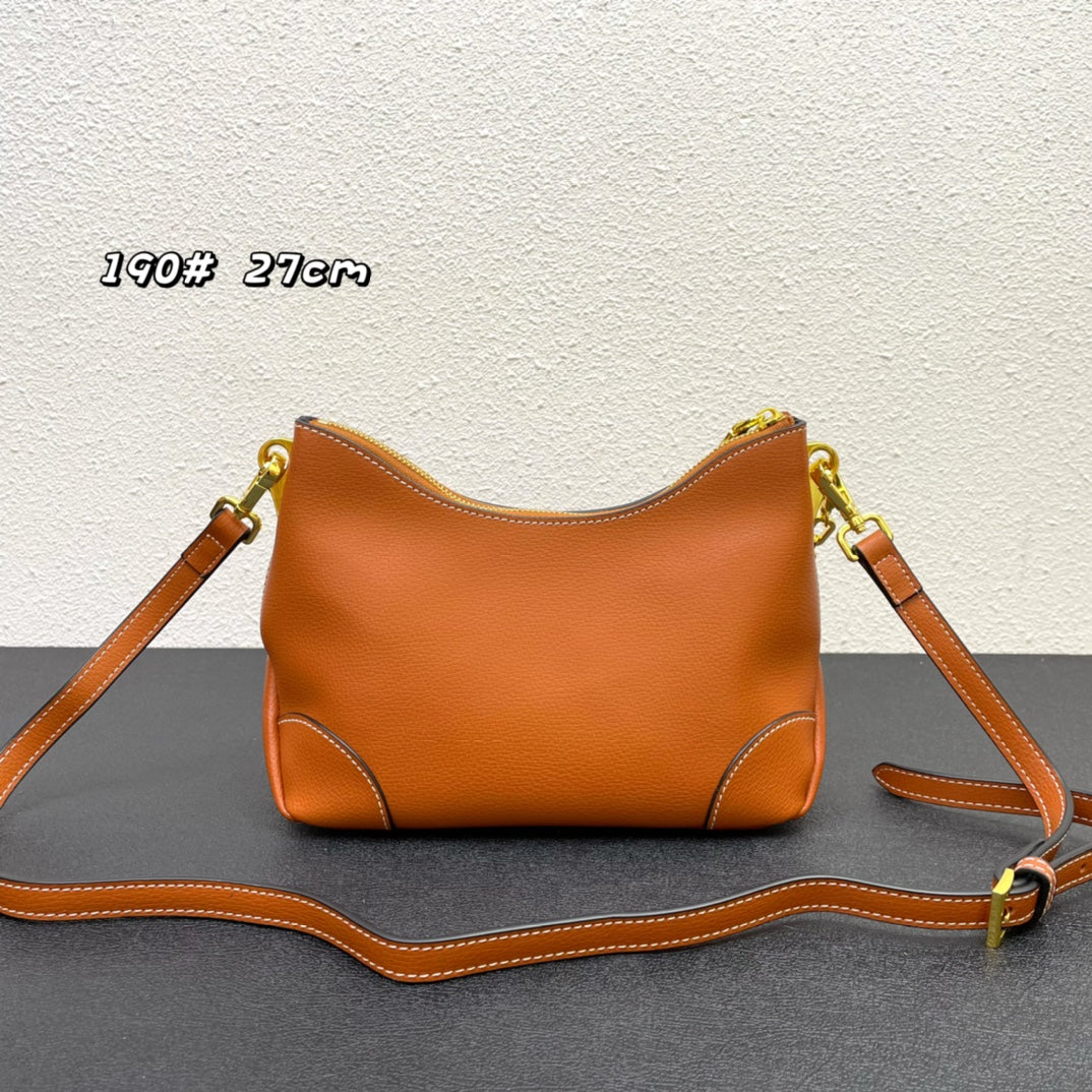 Premium Croissant-Style Shoulder Bag | New Arrival