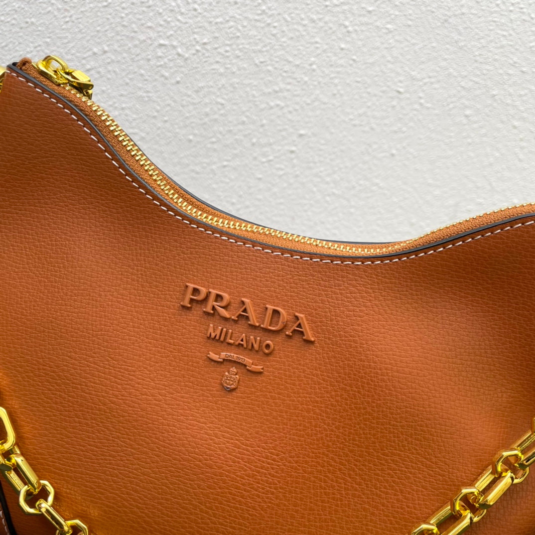 Premium Croissant-Style Shoulder Bag | New Arrival