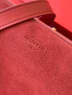 New Embroidered Leather Shopping Bag with Fur Details