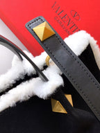 New Embroidered Leather Shopping Bag with Fur Details