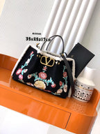 New Embroidered Leather Shopping Bag with Fur Details