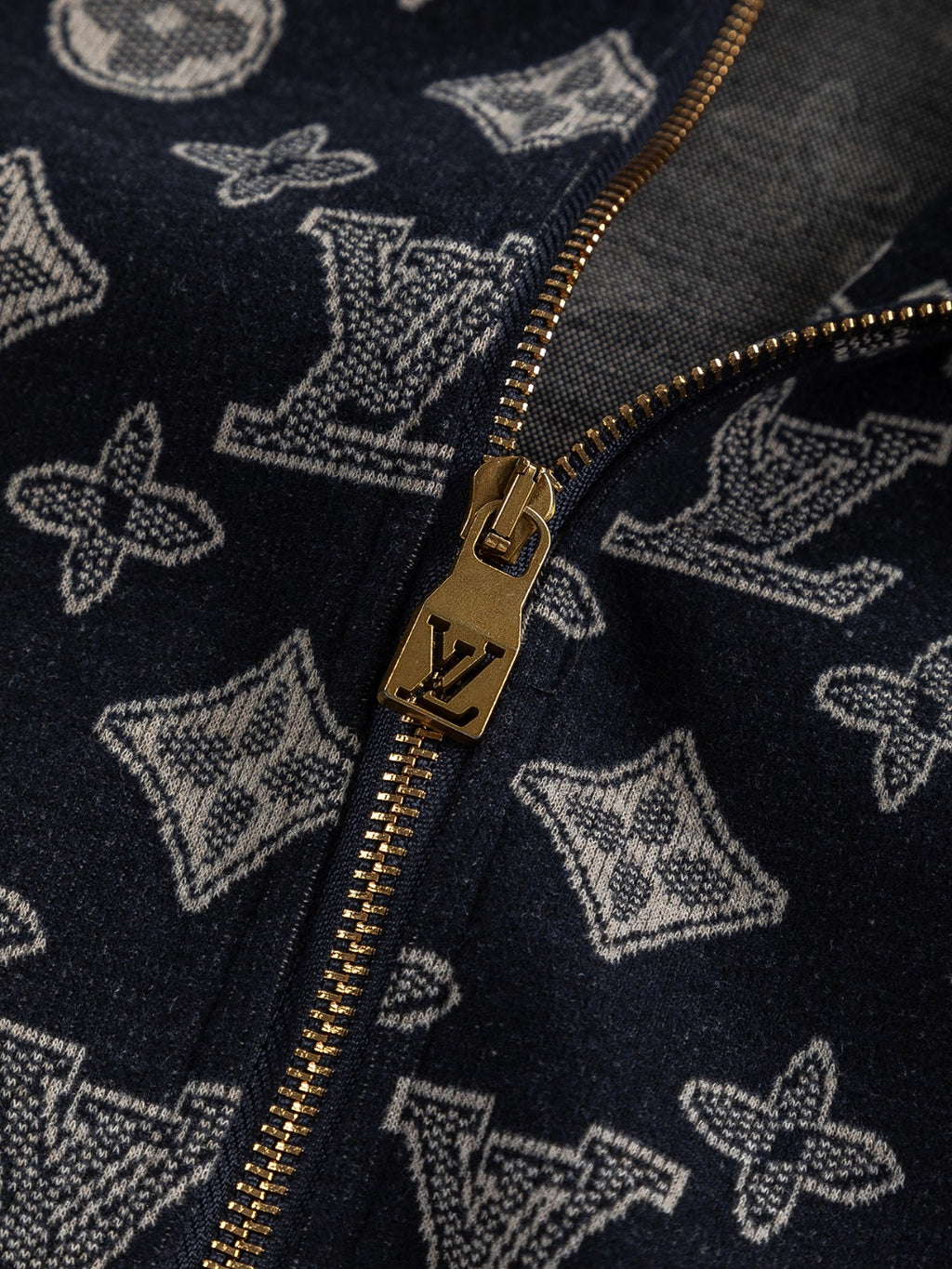 Premium Jacquard Clover Hoodie – Heavyweight Cotton | Unisex Fall/Winter Collection