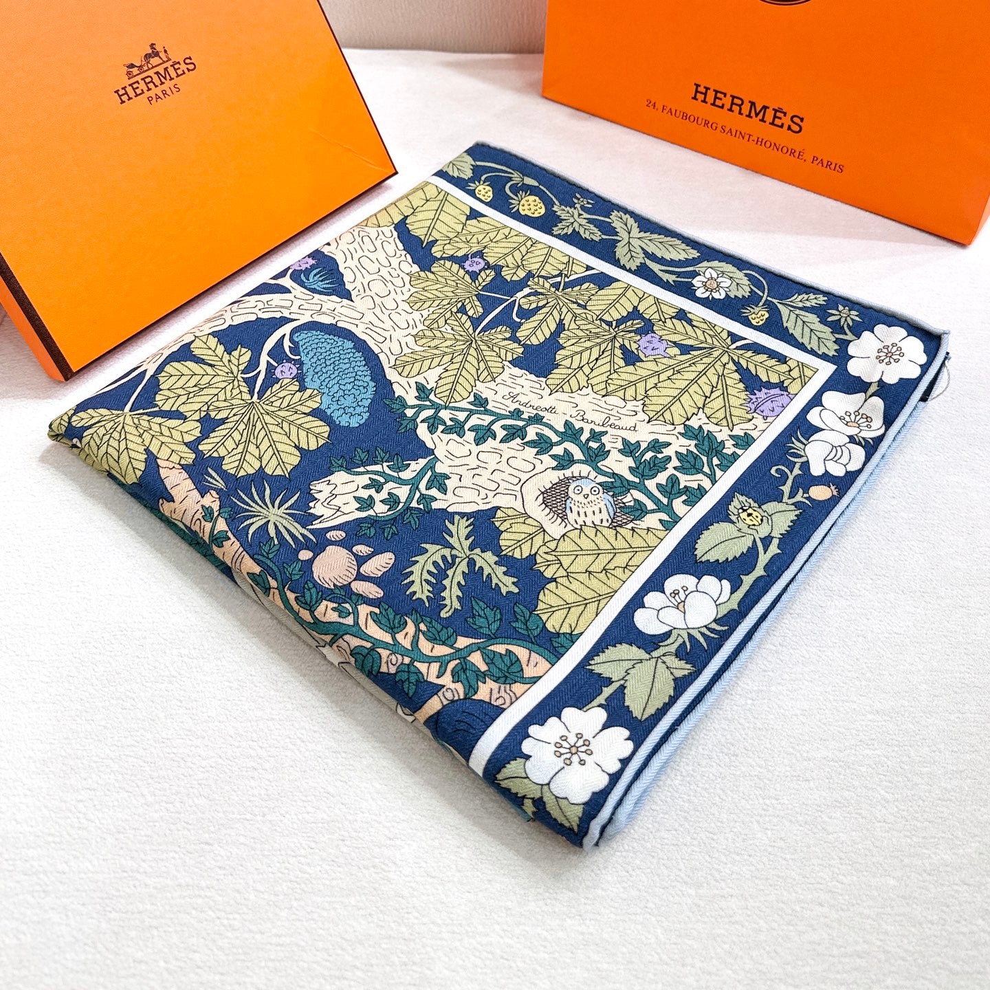 New Luxury Double-Sided Cashmere & Silk Square Scarf — 140×140cm