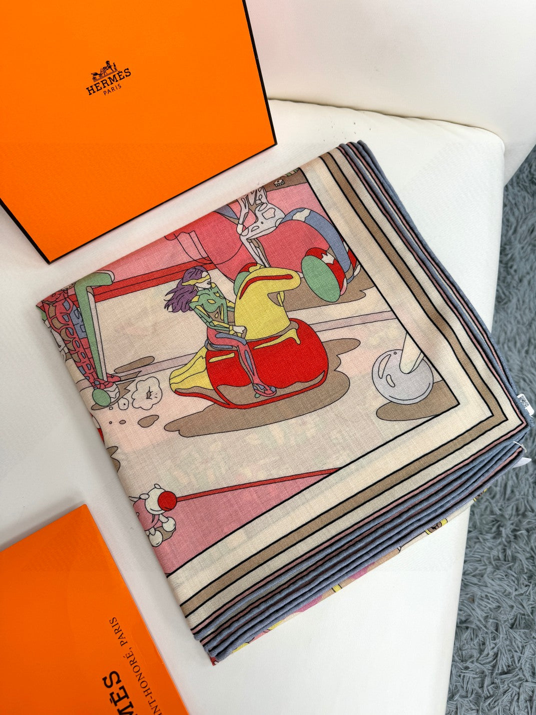 New Luxury Double-Sided Cashmere & Silk Square Scarf — 135 × 135 cm