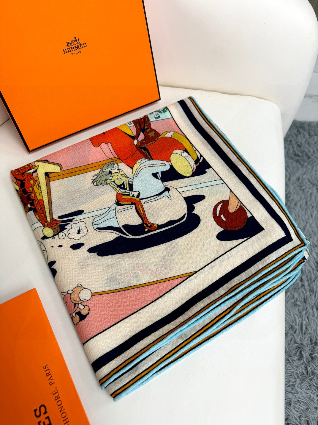 New Luxury Double-Sided Cashmere & Silk Square Scarf — 135 × 135 cm