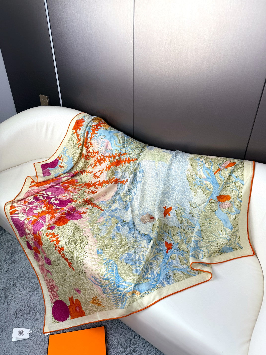 New Luxury Double-Sided Cashmere & Silk Square Scarf — 135 × 135 cm