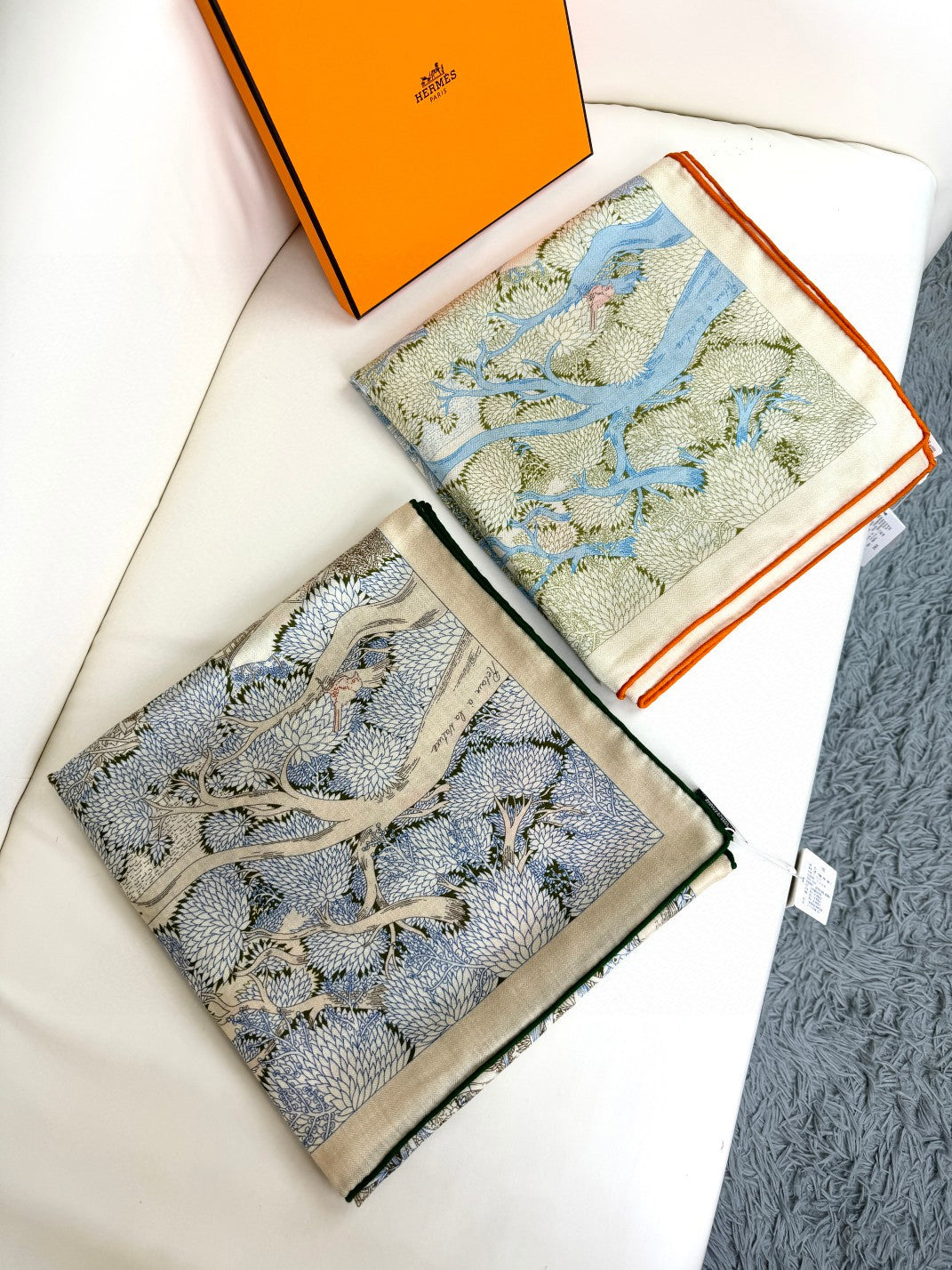 New Luxury Double-Sided Cashmere & Silk Square Scarf — 135 × 135 cm