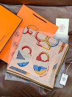 New Luxury Double-Sided Cashmere & Silk Square Scarf — 135 × 135 cm (Copy)