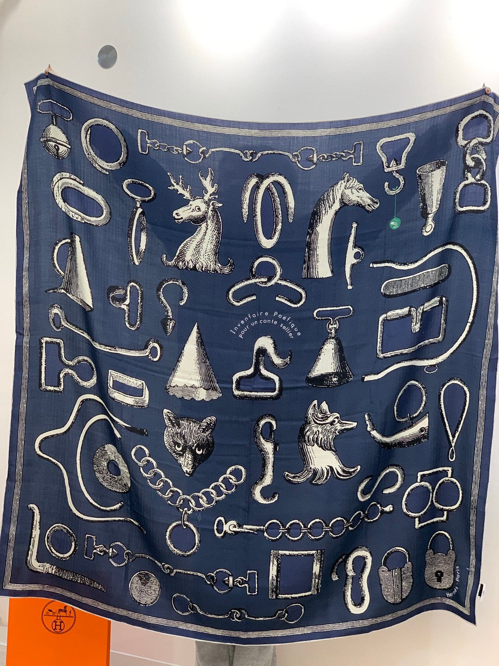 New Luxury Double-Sided Cashmere & Silk Square Scarf — 135 × 135 cm (Copy)