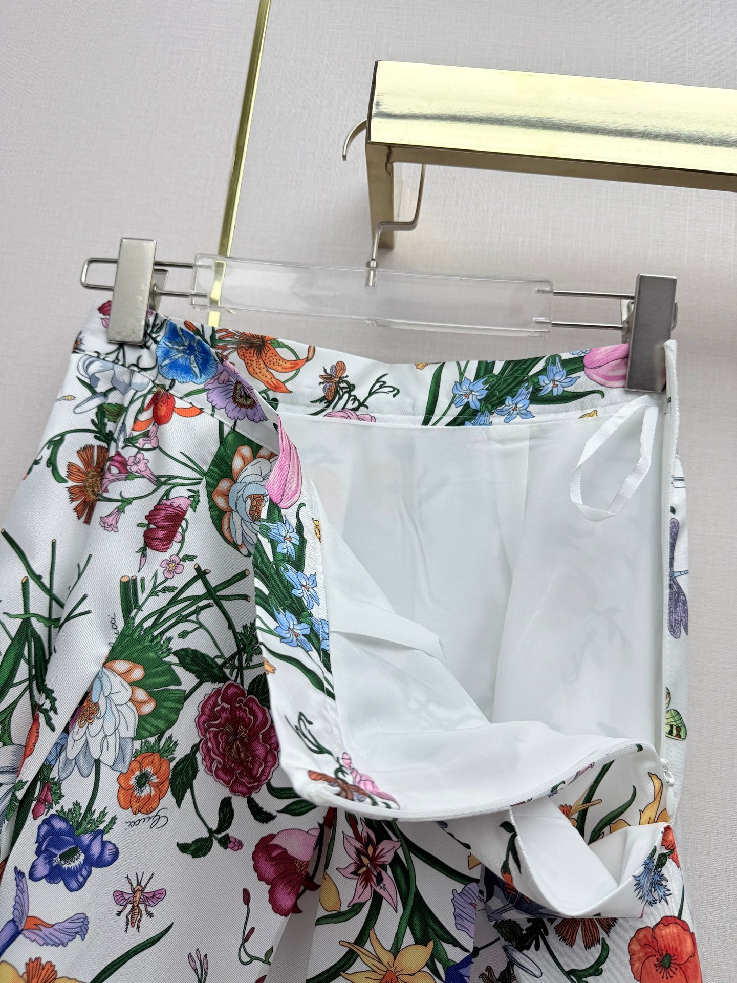 Floral Two-Piece Set – Vintage Shirt & Pleated Midi Skirt