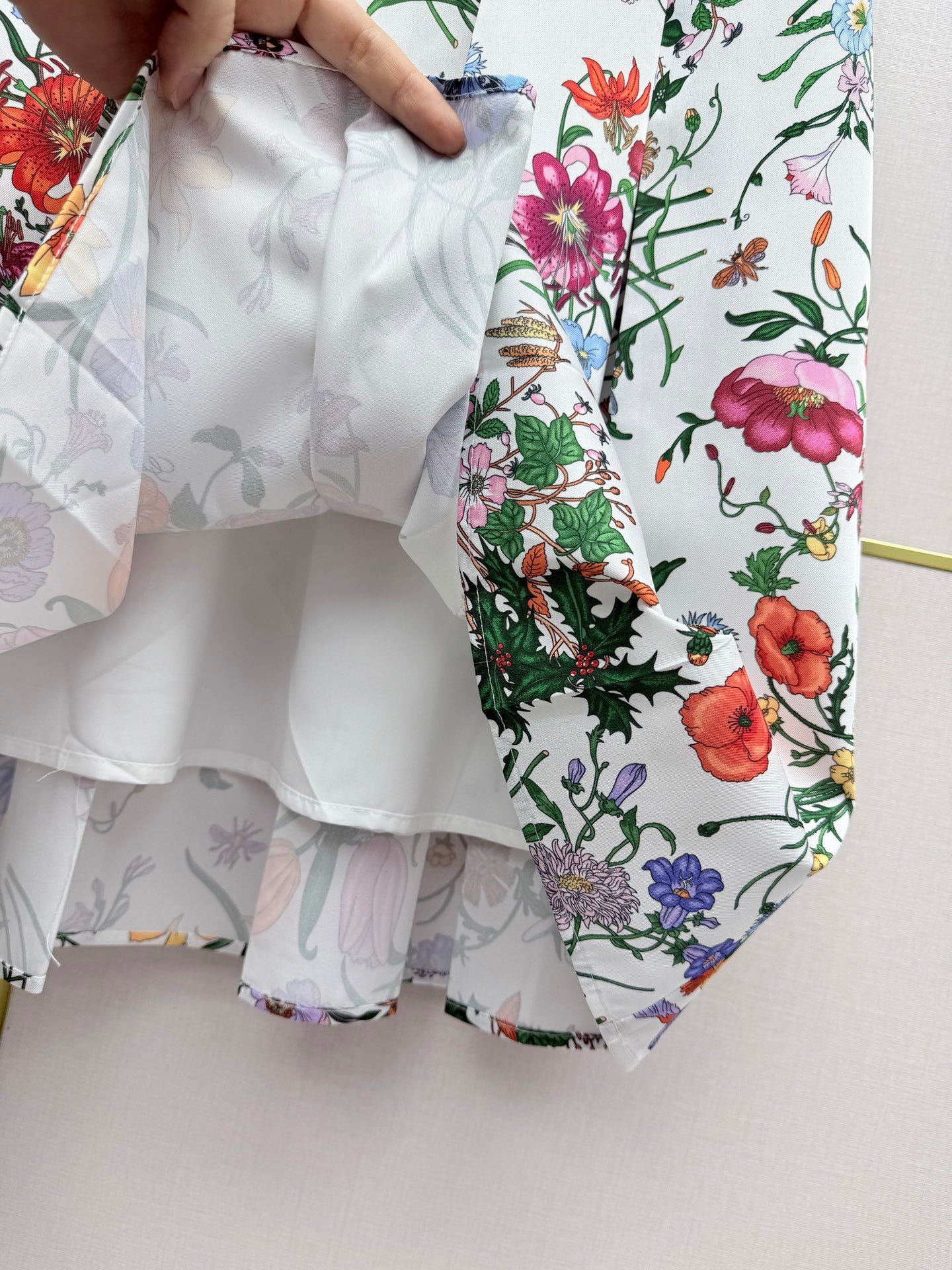Floral Two-Piece Set – Vintage Shirt & Pleated Midi Skirt