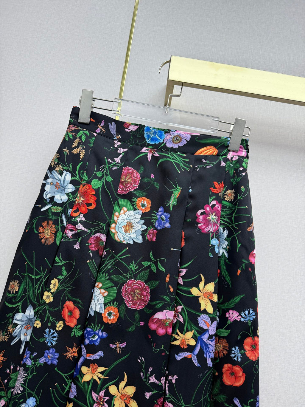Floral Two-Piece Set – Vintage Shirt & Pleated Midi Skirt