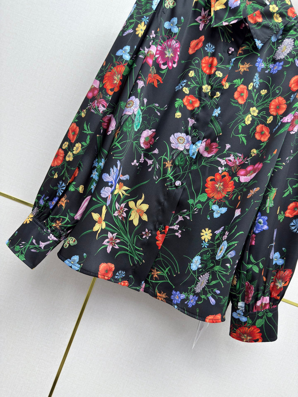 Early Spring Long-Sleeve Floral Shirt