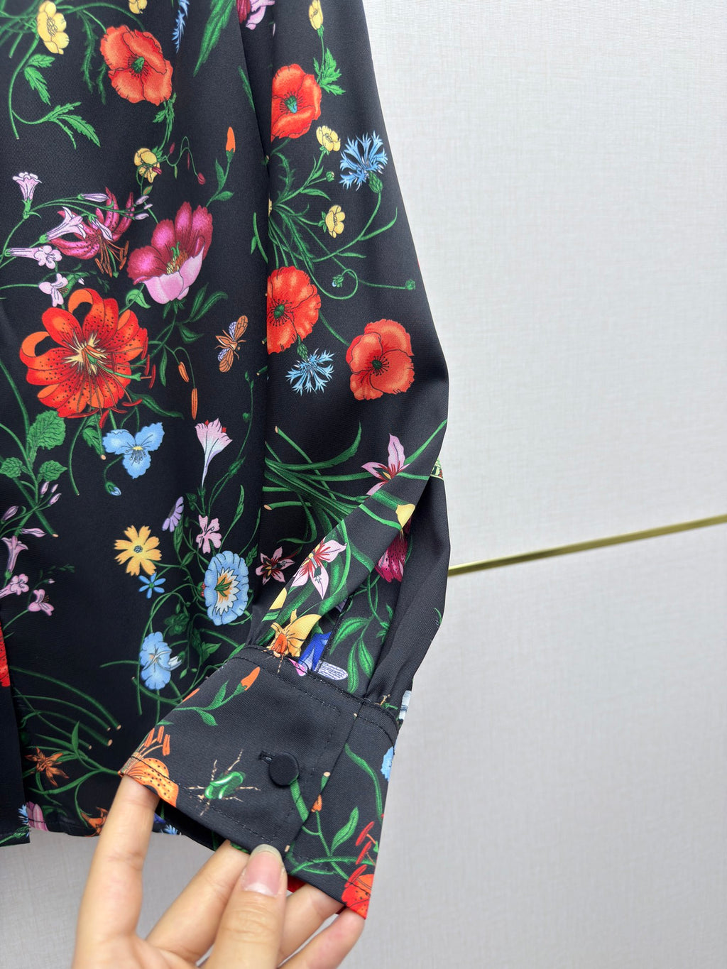 Early Spring Long-Sleeve Floral Shirt