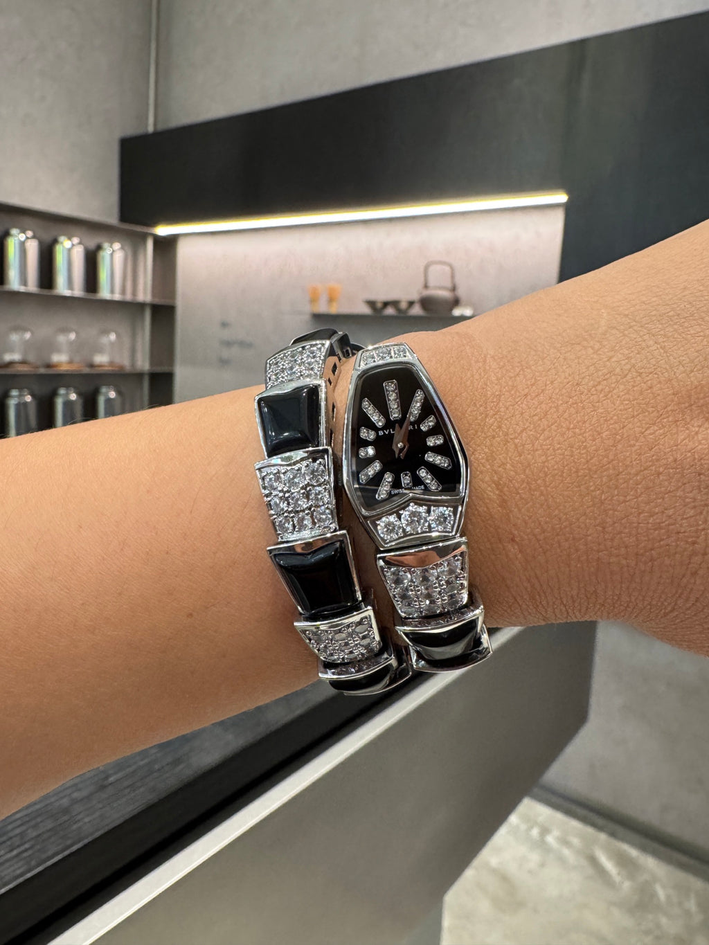 Premium Quality Jewelry Watch – Serpenti Style