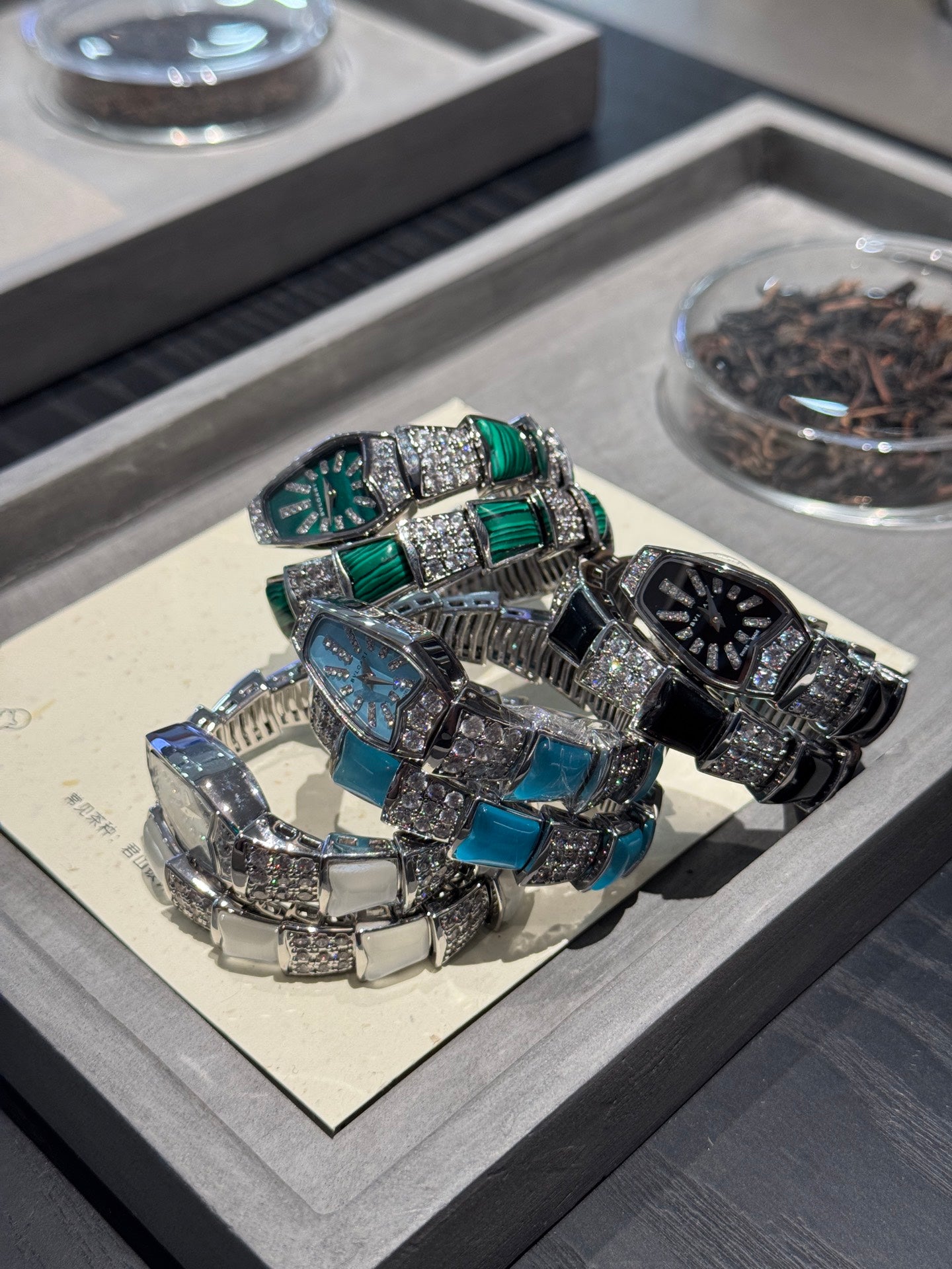 Premium Quality Jewelry Watch – Serpenti Style