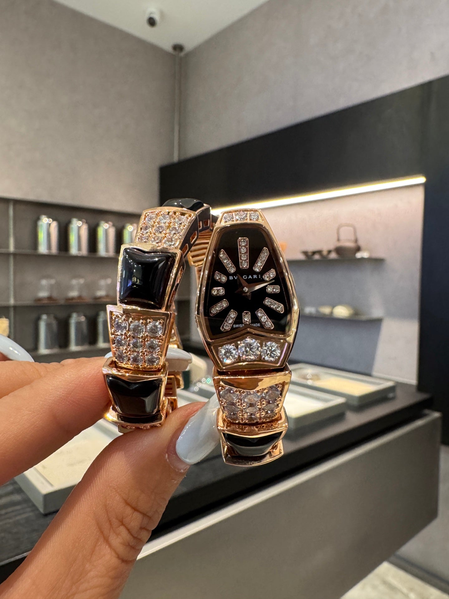 Premium Quality Jewelry Watch – Serpenti Style