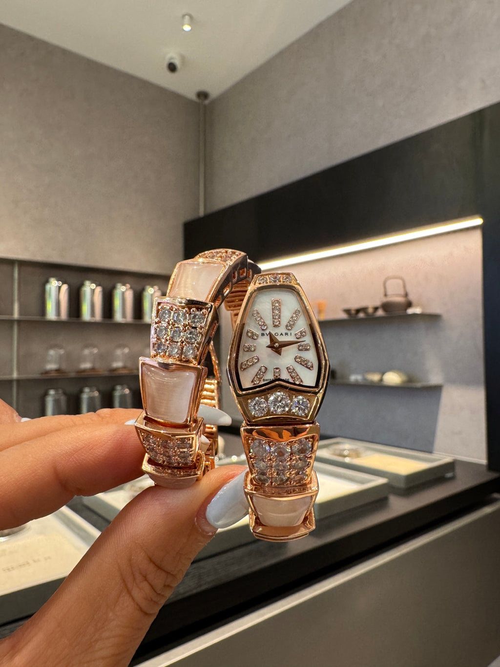 Premium Quality Jewelry Watch – Serpenti Style