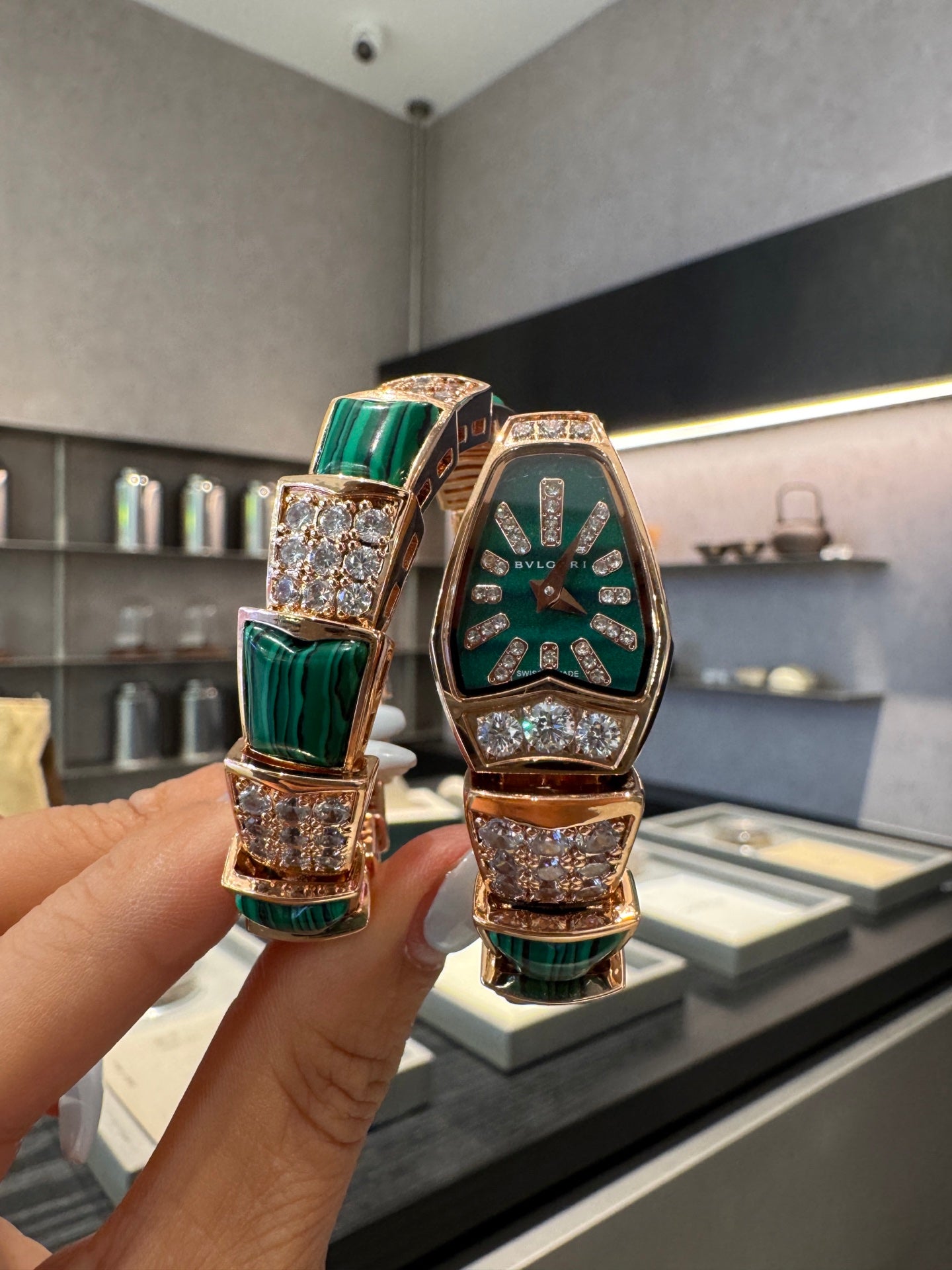 Premium Quality Jewelry Watch – Serpenti Style