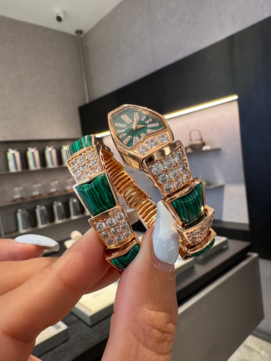 Premium Quality Jewelry Watch – Serpenti Style