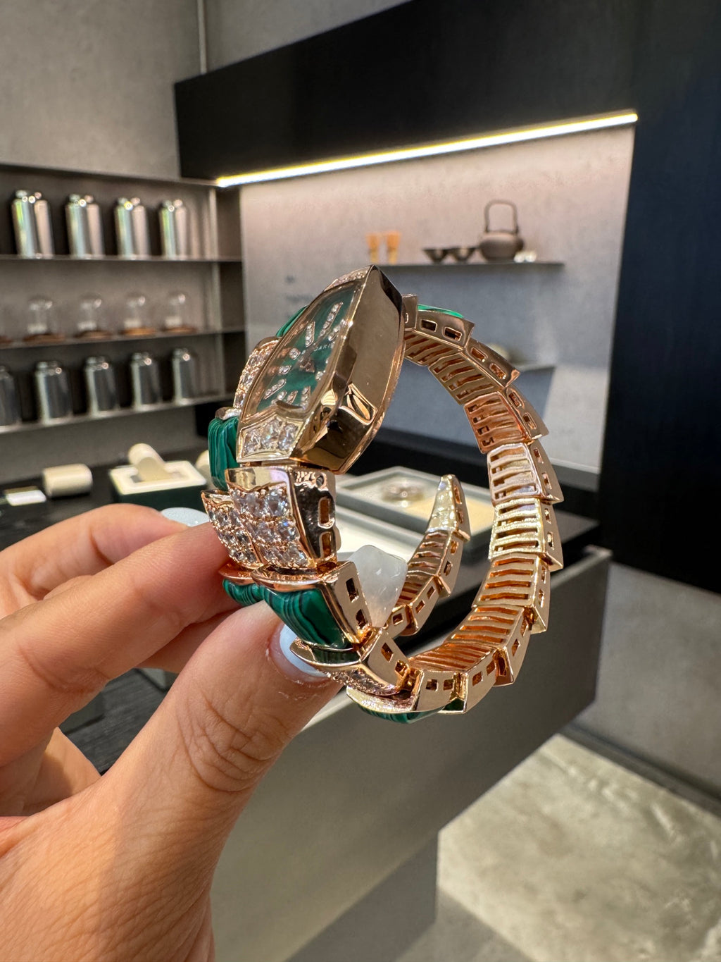 Premium Quality Jewelry Watch – Serpenti Style