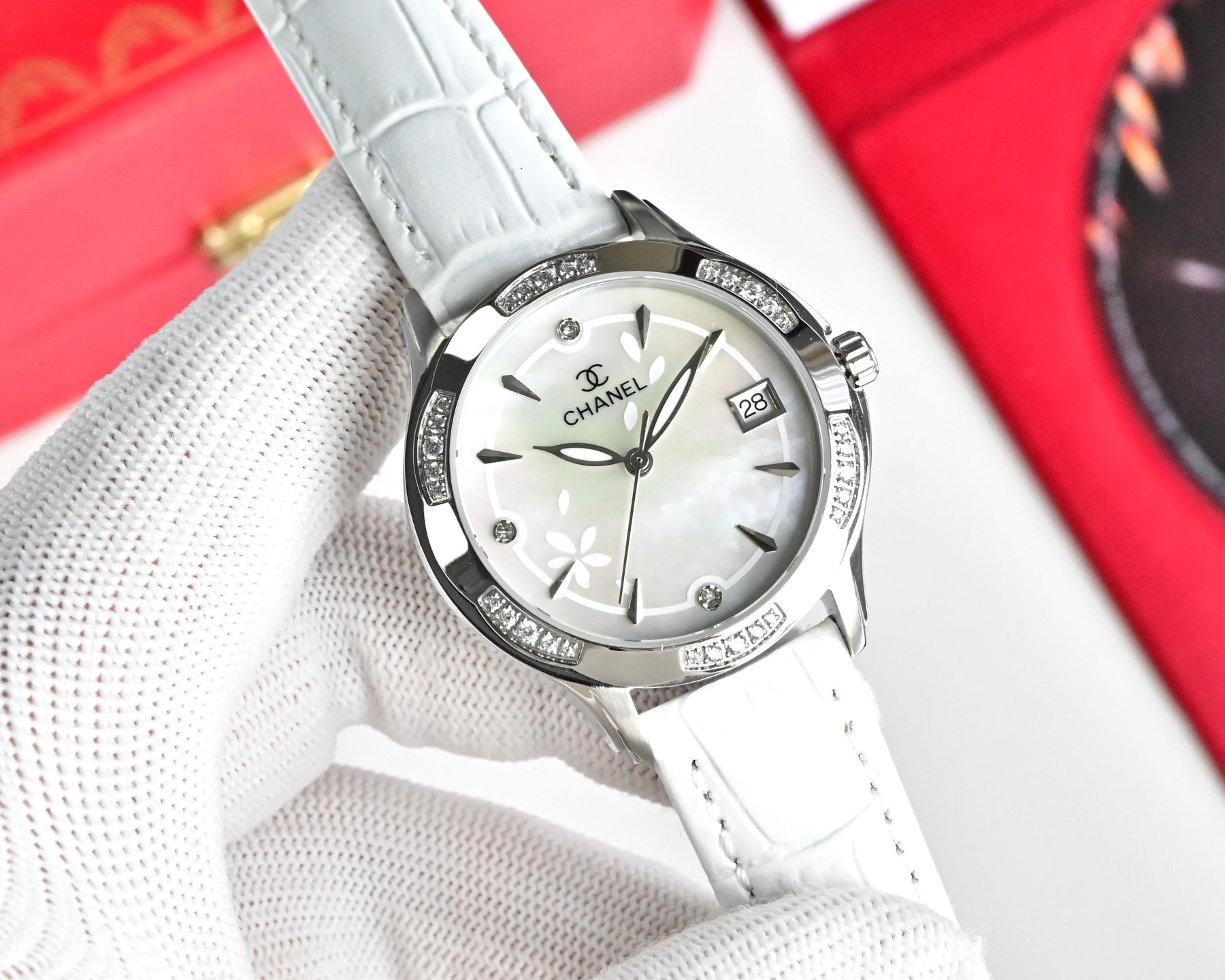 Top Quality Women’s Watch – Elegant Ceramic Edition