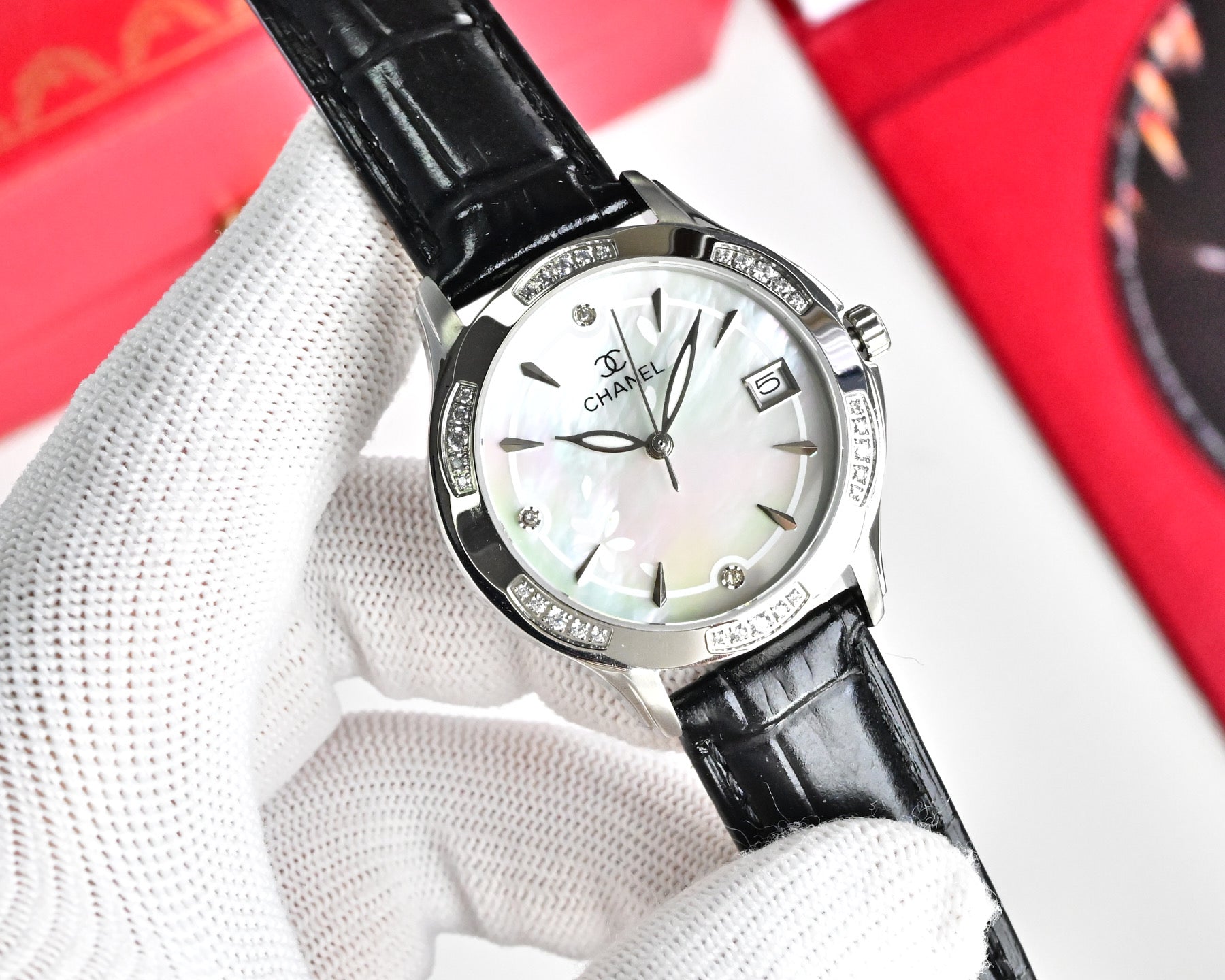 Top Quality Women’s Watch – Elegant Ceramic Edition