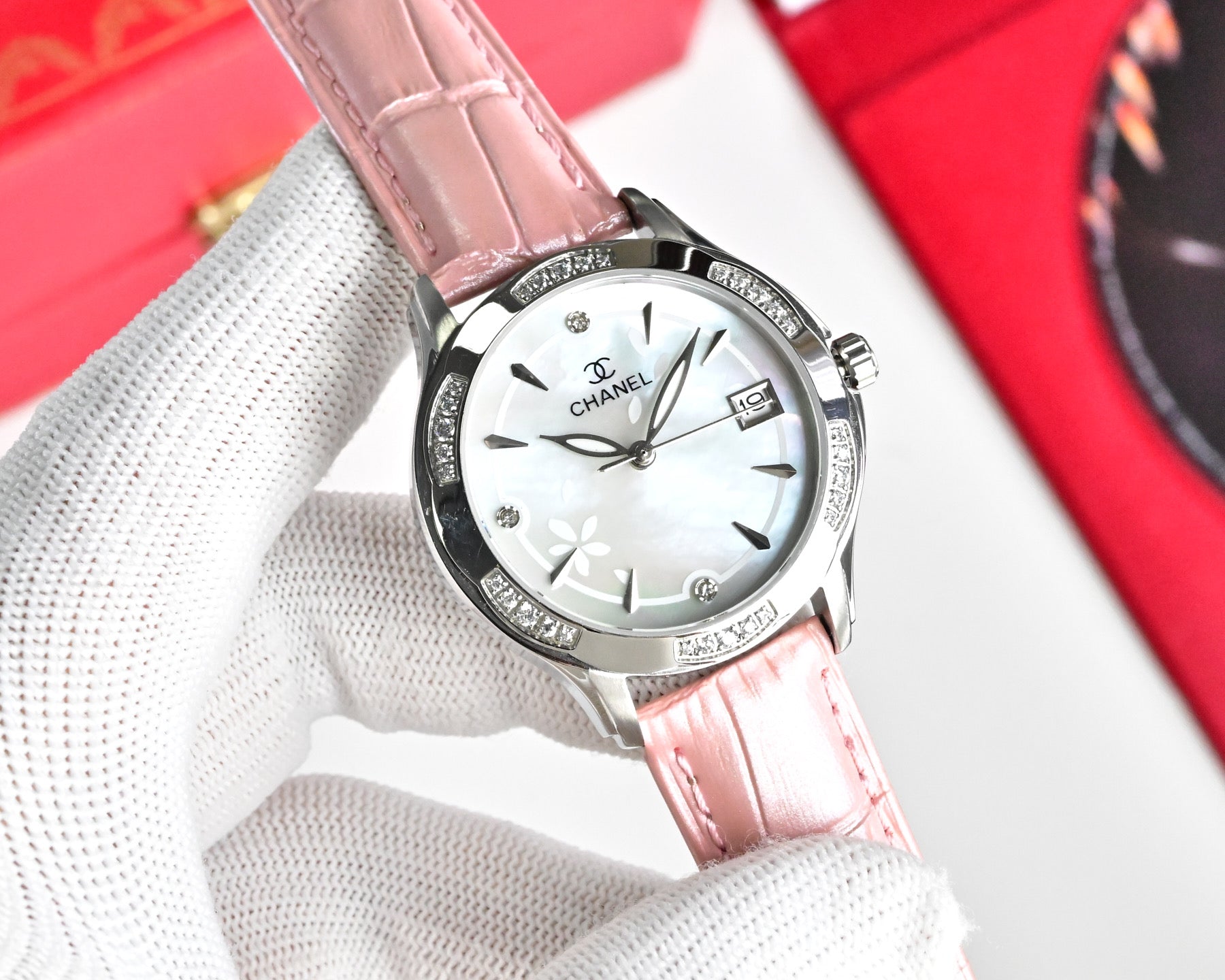 Top Quality Women’s Watch – Elegant Ceramic Edition
