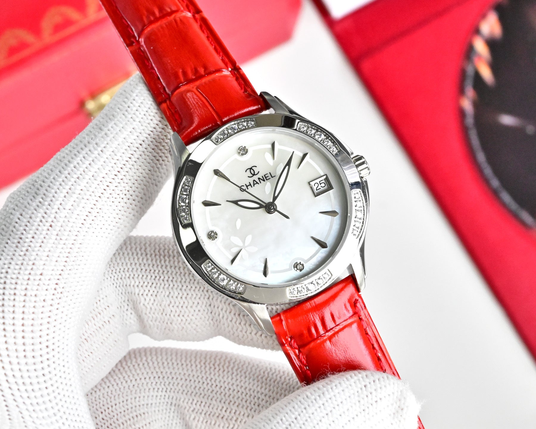 Top Quality Women’s Watch – Elegant Ceramic Edition