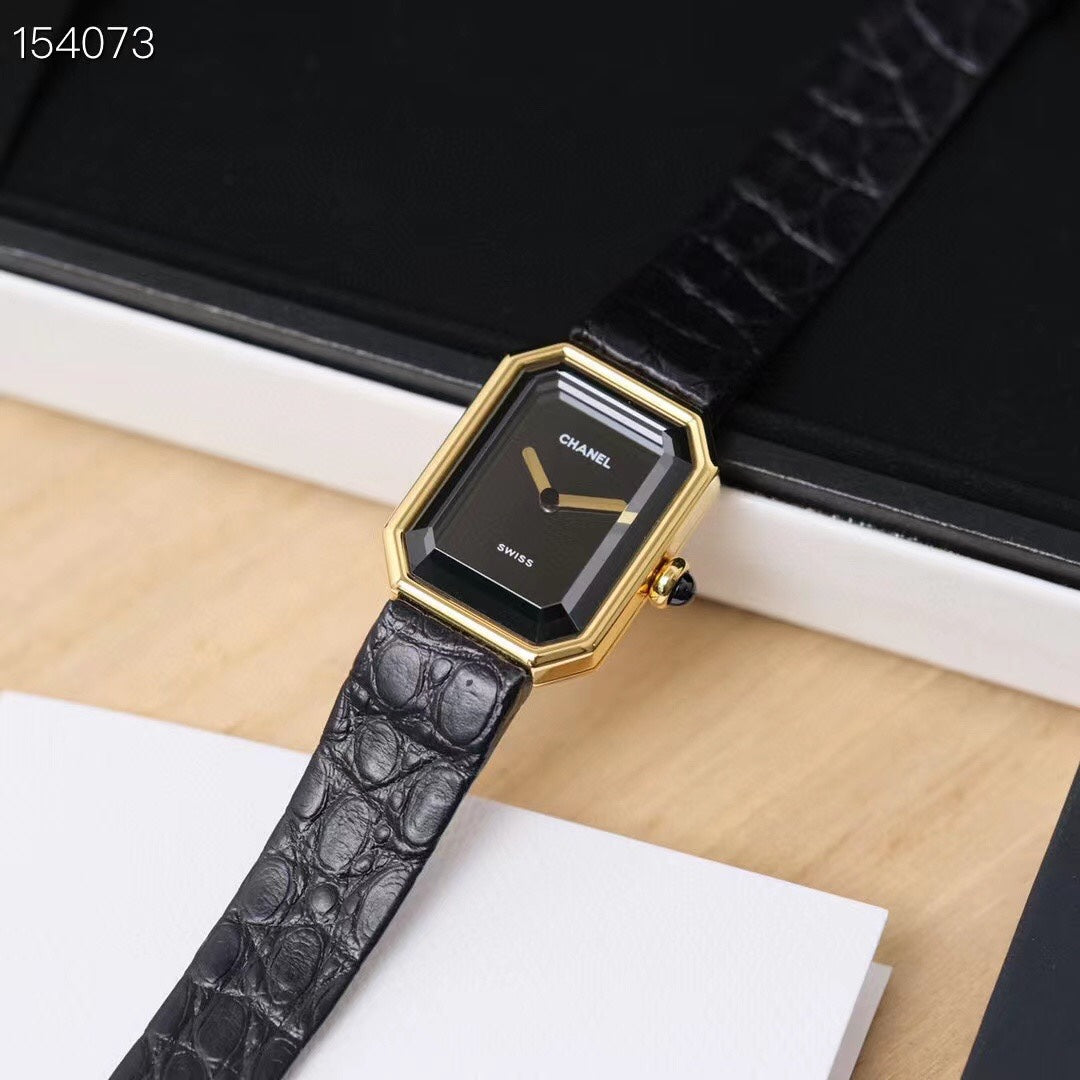 Premium Women’s Quartz Watch – Elegant Black & Gold Square Design