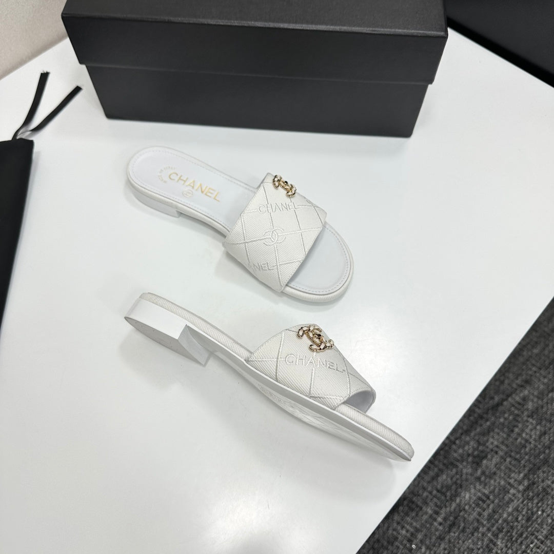 Denim Platform Sandals – Spring/Summer 2026